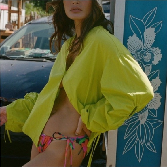 Anthropologie Pilcro Drawstring Poplin Blouse Button Down Chartreuse Size Medium - Picture 10 of 10